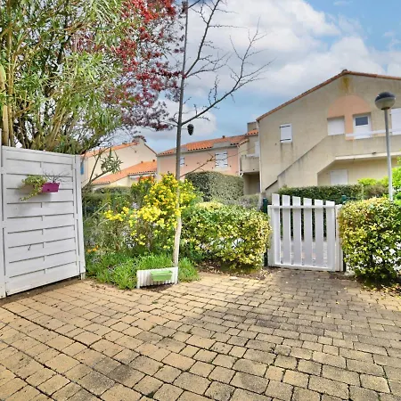 Le Hameau De L'ile By Interhome