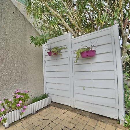 Le Hameau De L'ile By Interhome